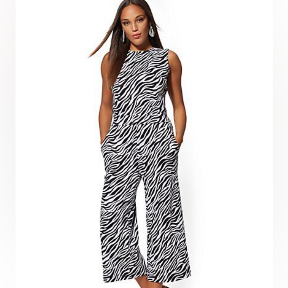 Exotic & Glam New York & Co Zebra Jumpsuit Women's Size M